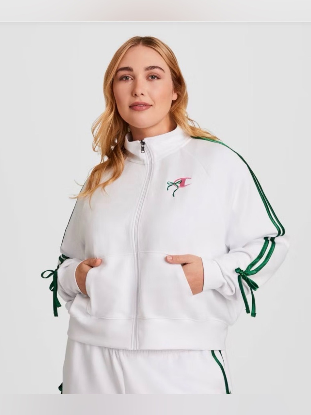 Champion Women's In the Stands Full Zip Top and matching skort M